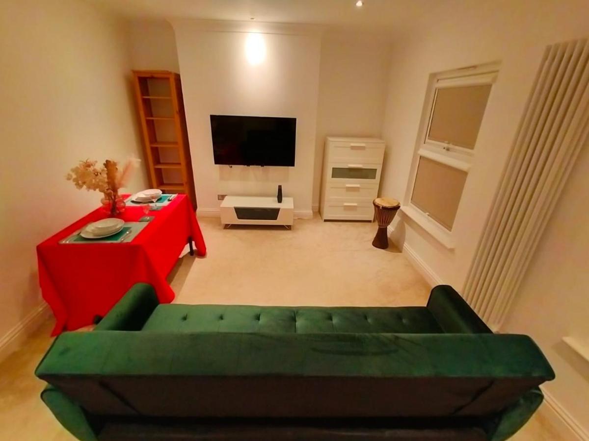 Fully-Equipped Flat In The City Of London. Eksteriør bilde